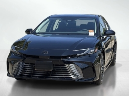 Toyota Camry XLE (Natl) 2026
