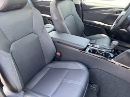 Toyota Camry XLE (Natl) 2026