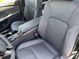 Toyota Camry XLE (Natl) 2026