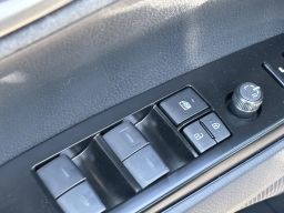 Toyota Camry XLE (Natl) 2026