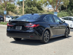 Toyota Camry XLE (Natl) 2026