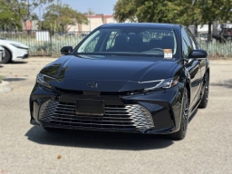 Toyota Camry XLE (Natl) 2026