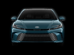 Toyota Camry XLE (Natl) 2026