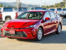 Toyota Camry LE (Natl) 2026