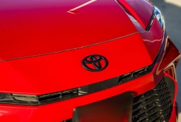 Toyota Camry LE (Natl) 2026