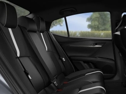 Toyota Camry SE (Natl) 2026