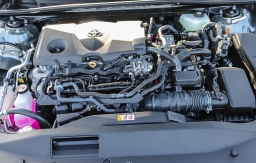 Toyota Camry SE (Natl) 2026