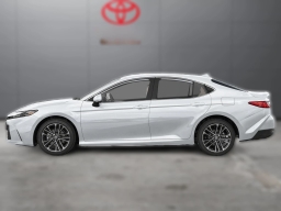 Toyota Camry XLE (Natl) 2026