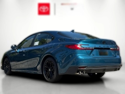 Toyota Camry SE (Natl) 2026