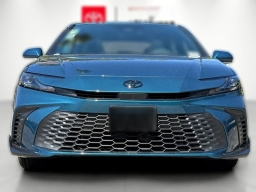 Toyota Camry SE (Natl) 2026