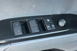 Toyota Camry SE (Natl) 2026