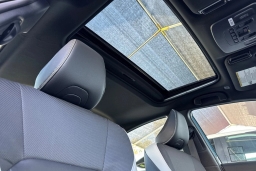 Toyota Camry SE (Natl) 2026