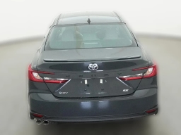 Toyota Camry SE (Natl) 2026