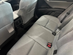 Toyota Camry LE (Natl) 2026