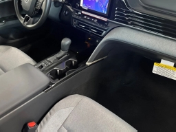 Toyota Camry LE (Natl) 2026