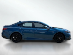 Toyota Camry SE (Natl) 2026