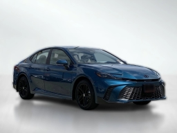 Toyota Camry SE (Natl) 2026