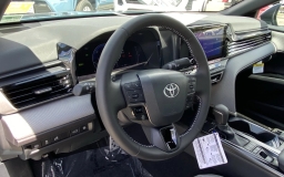 Toyota Camry SE (Natl) 2026