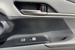 Toyota Camry SE (Natl) 2026