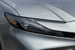 Toyota Camry SE (Natl) 2026