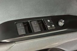 Toyota Camry SE (Natl) 2026