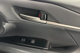 Toyota Camry SE (Natl) 2026