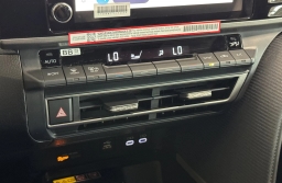 Toyota Camry SE (Natl) 2026