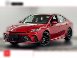 Toyota Camry SE (Natl) 2026