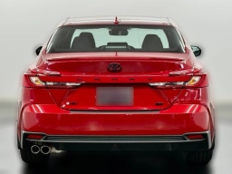 Toyota Camry SE (Natl) 2026