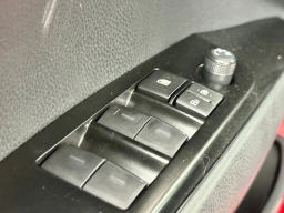 Toyota Camry SE (Natl) 2026