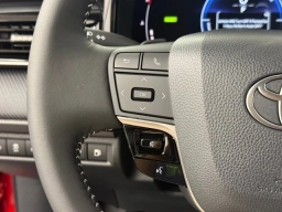 Toyota Camry SE (Natl) 2026