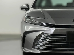 Toyota Camry XLE (Natl) 2026