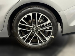 Toyota Camry XLE (Natl) 2026