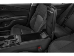 Toyota Camry LE (Natl) 2026