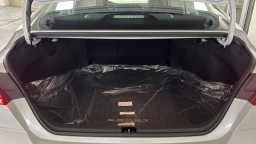 Toyota Camry XLE (Natl) 2026