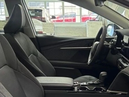 Toyota Camry XLE (Natl) 2026