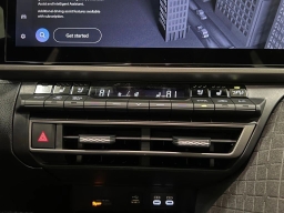 Toyota Camry XLE (Natl) 2026