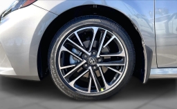 Toyota Camry XLE (Natl) 2026