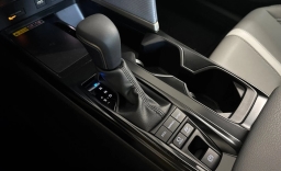 Toyota Camry SE (Natl) 2026