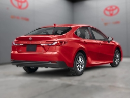 Toyota Camry XLE (Natl) 2026