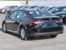 Toyota Camry LE (Natl) 2026