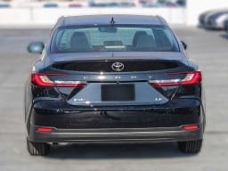 Toyota Camry LE (Natl) 2026