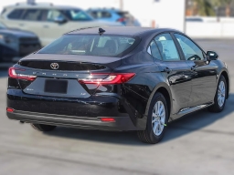Toyota Camry LE (Natl) 2026