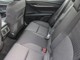 Toyota Camry LE (Natl) 2026