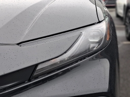 Toyota Camry SE AWD (Natl) 2026