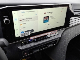 Toyota Camry XLE AWD (Natl) 2026