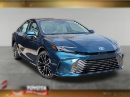 Toyota Camry XLE AWD (Natl) 2026