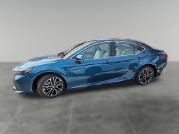 Toyota Camry XLE AWD (Natl) 2026