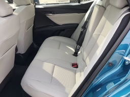 Toyota Camry XLE AWD (Natl) 2026