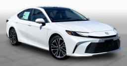 Toyota Camry XLE AWD (Natl) 2026